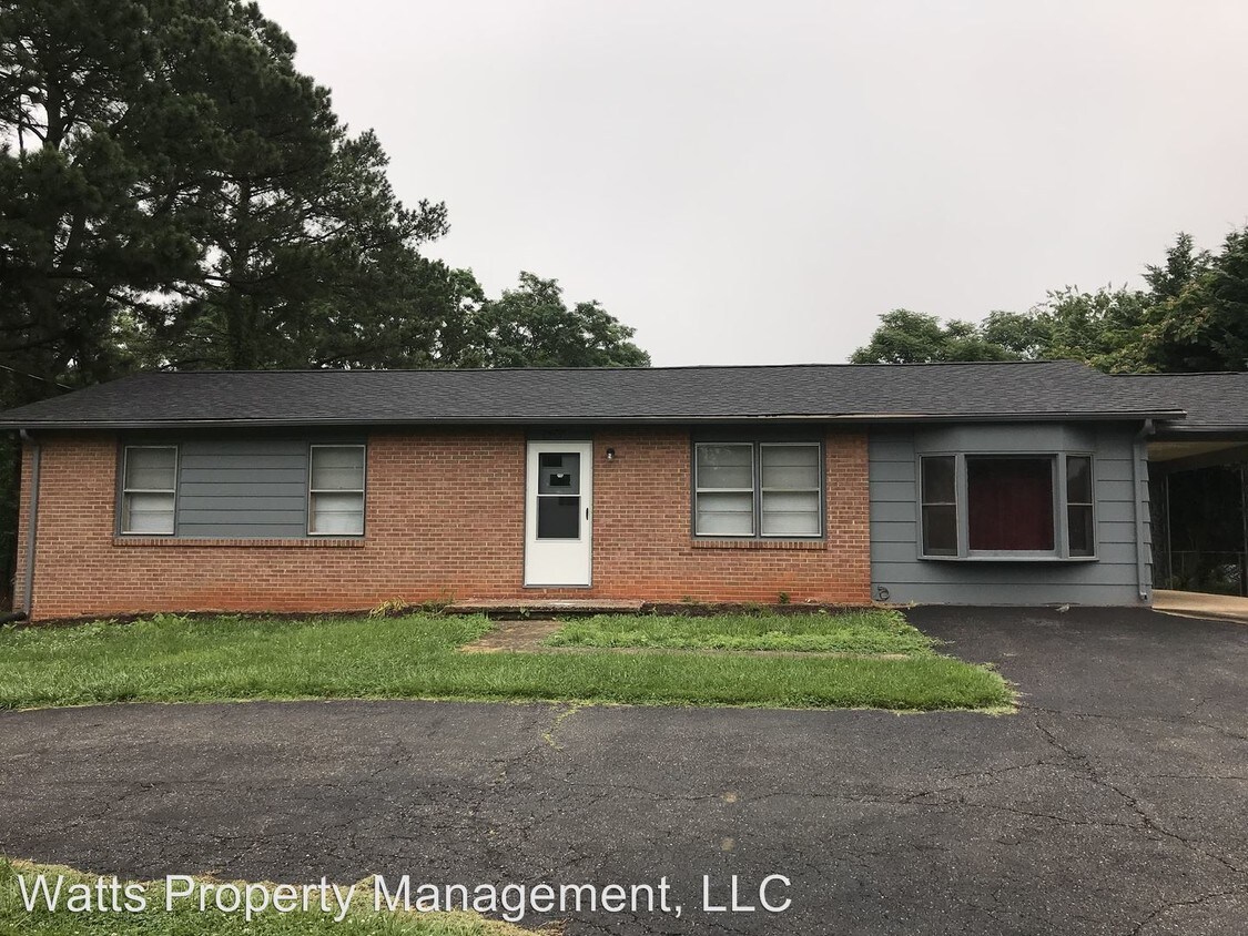 Primary Photo - 3 br, 1 bath House - 1870 Rainbow Forest Dr
