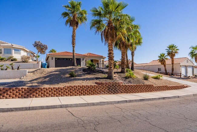 Building Photo - VR - 1672 Kiowa Ave