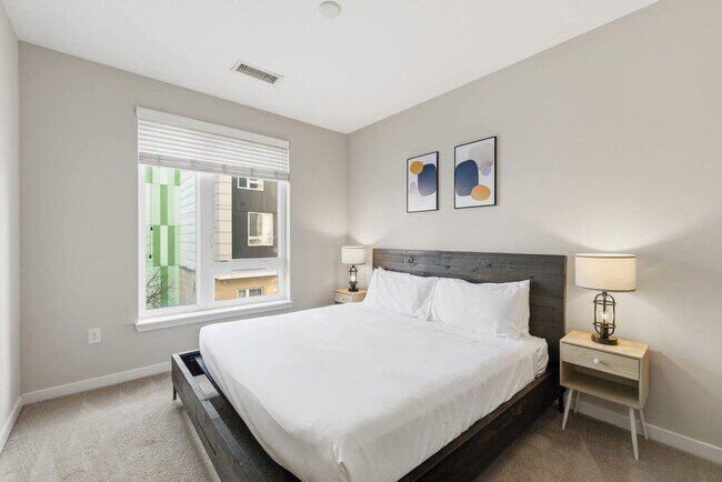 Foto del edificio - 421 E Market St