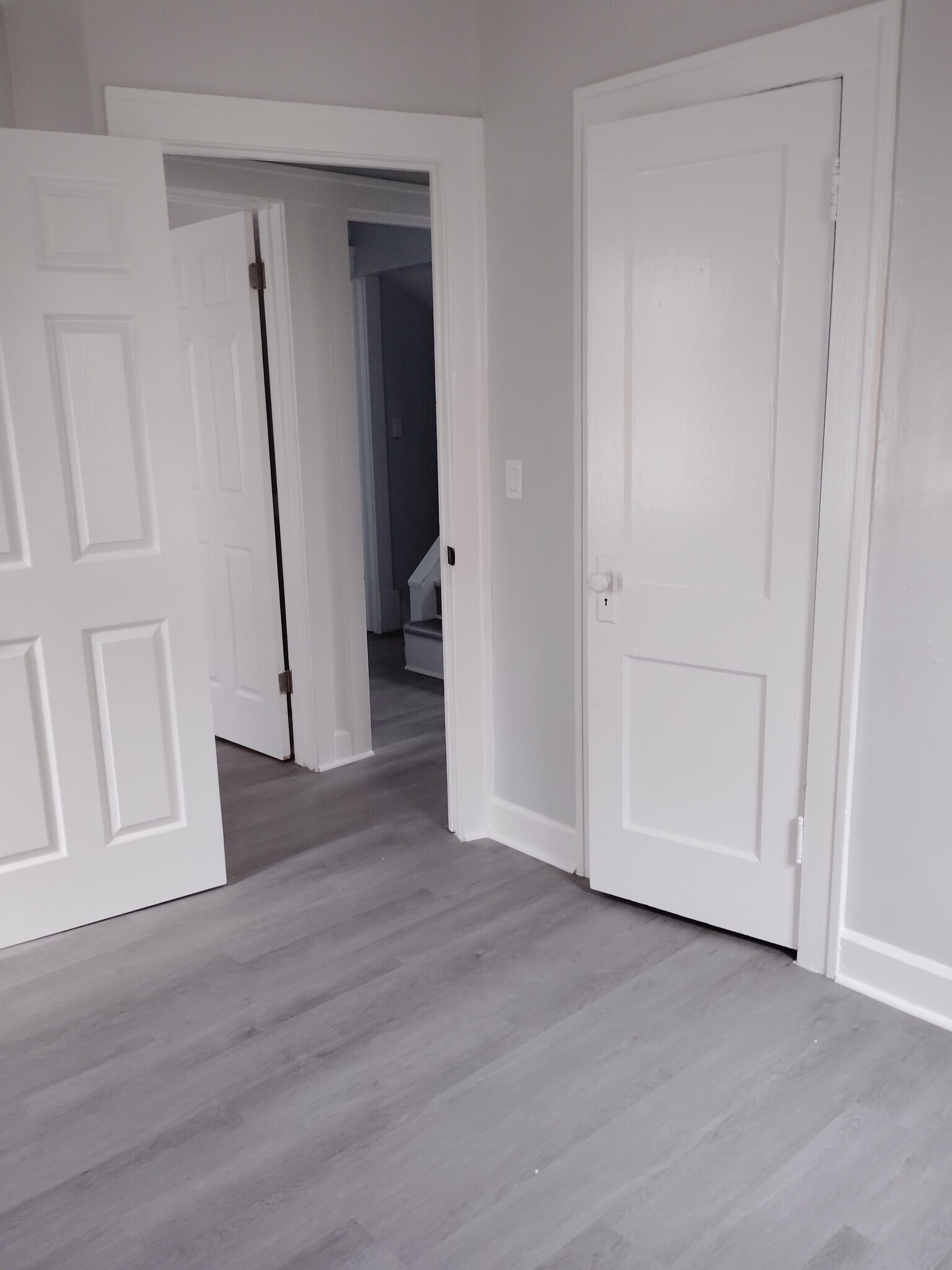 2215 Hood Ave Cleveland, OH 44109 – photo 1