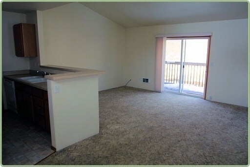 Building Photo - Triplex 5417 - 5421 North Hills Drive