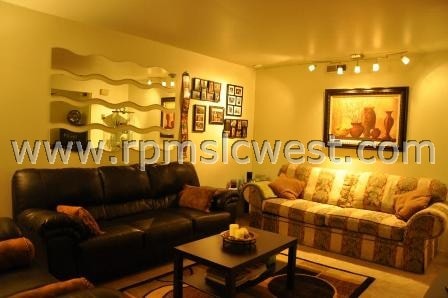Building Photo - 7143 S 2700 W