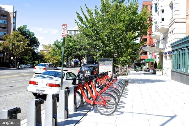 Foto del edificio - 2501 K St NW