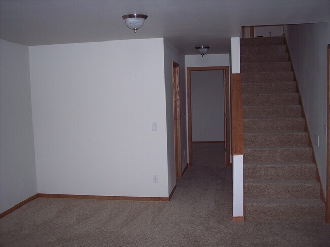 Building Photo - 6502 Tennessee Ct SW