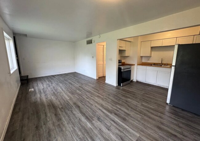 Foto del edificio - 2030 Catalpa Dr.