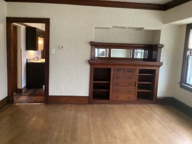 Foto del edificio - 2450-52 N. Buffum St.
