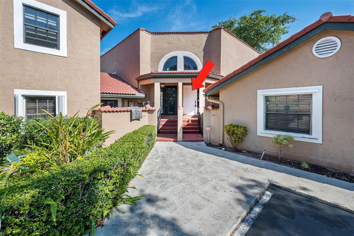 Foto principal - 8817 W Sunrise Blvd