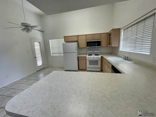 Foto del edificio - 10736 Calle Raquel