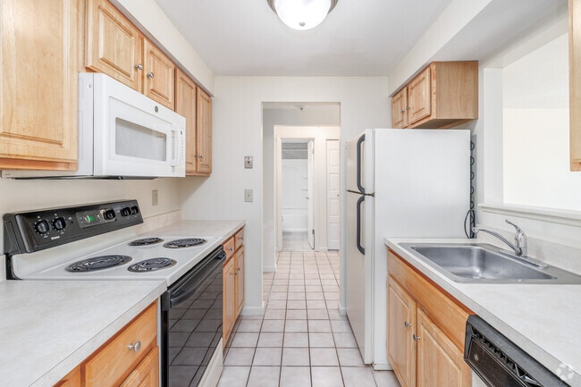Kitchen - Willow Stream Apartments South