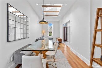 Building Photo - 59 Lundys Ln