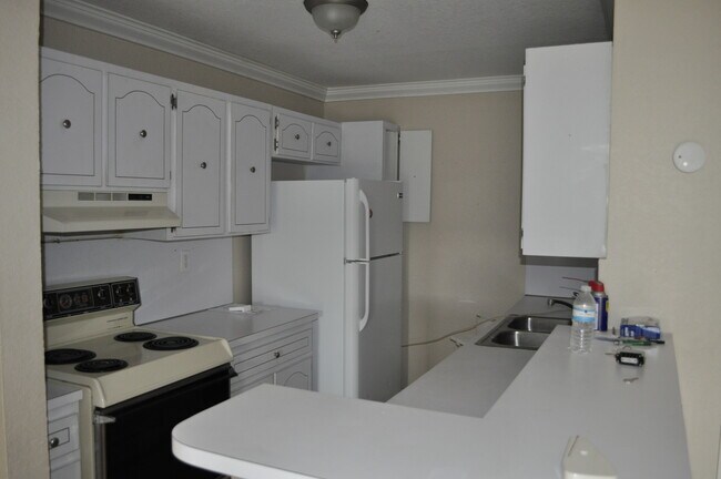 Foto del edificio - 10385 N Kendall Dr