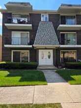 Building Photo - 6139 Marshall Ave