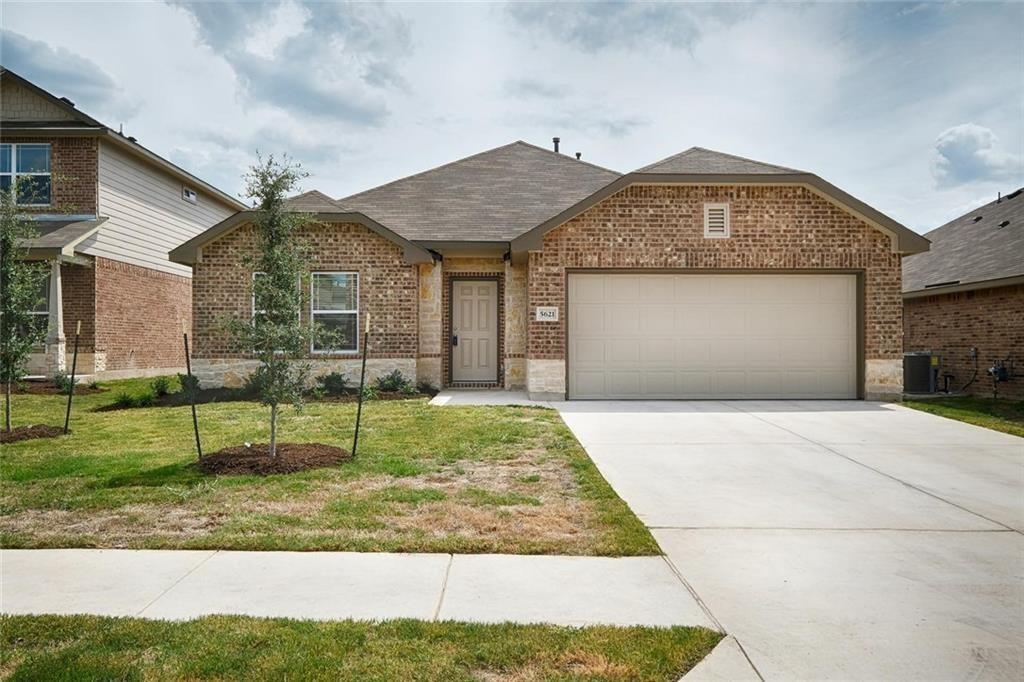 Foto principal - 5621 Sacco St