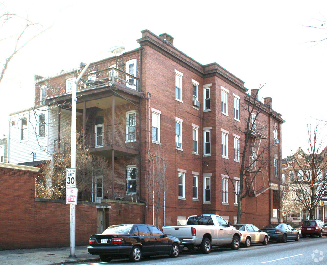 Foto del edificio - 2845 N Calvert St