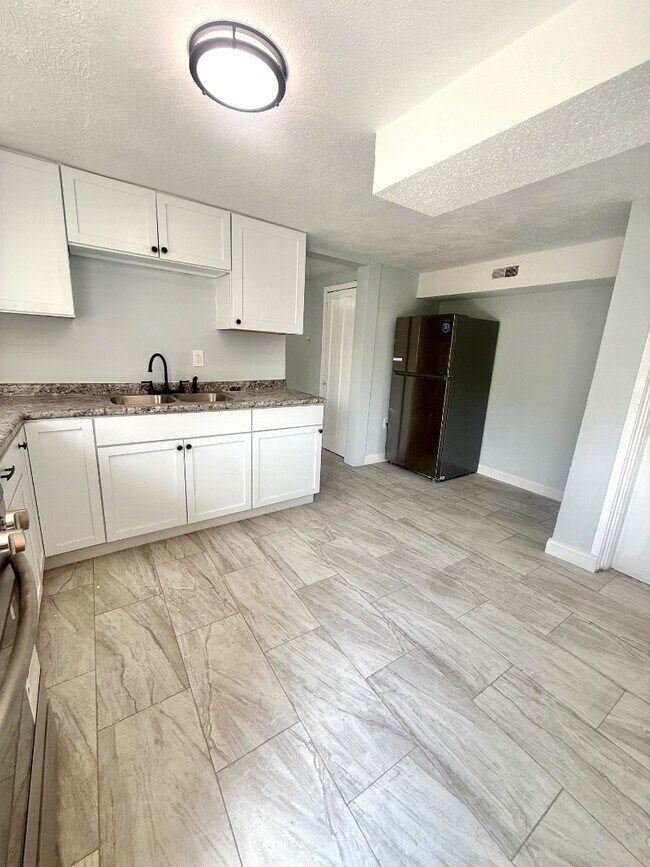 Photo - 3115 Bracken Woods Ln - Unit 3 Apartment