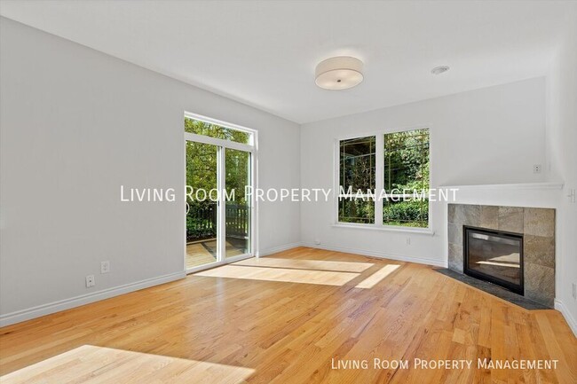 Building Photo - 2908 NE 88th Pl