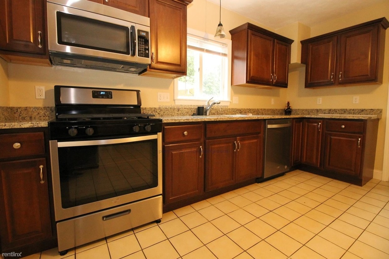 2 br, 1 bath - 7 Henshaw St #GNC - 2 br, 1 bath  - 7 Henshaw St #GNC