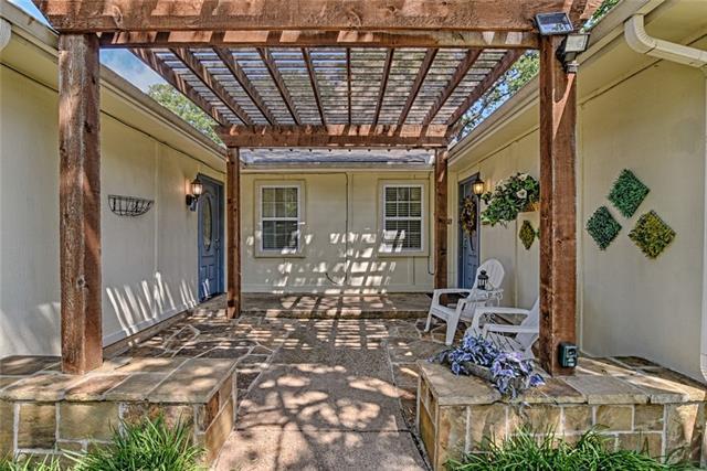 Foto del edificio - 4815 Woodland Park Blvd