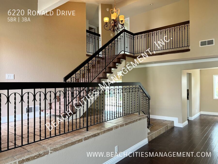 Primary Photo - 6220 Ronald Dr