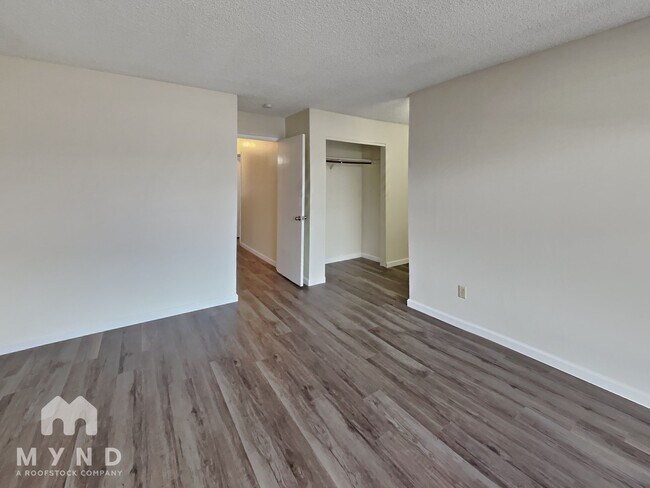 Foto del edificio - 1290 Stardust St
