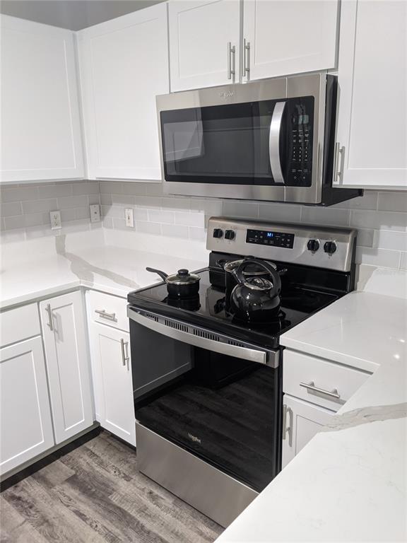 Foto del edificio - 4216 Centergate Ln