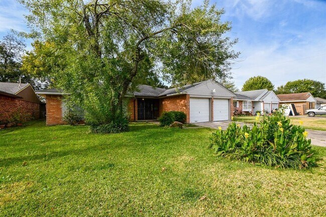 Foto del edificio - 538 Rainy Meadow Ln