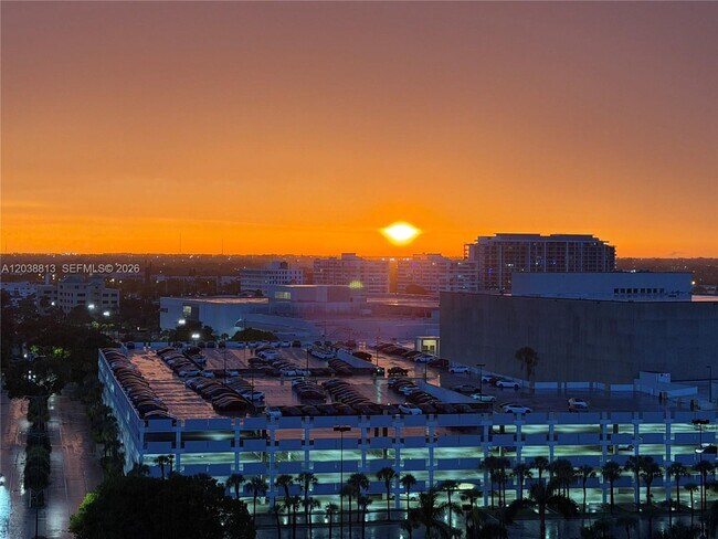 Foto del edificio - 888 Intracoastal Dr