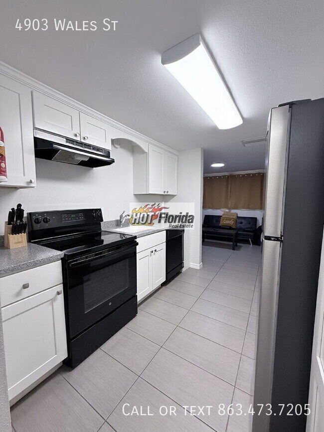 Foto del edificio - 4903 Wales St