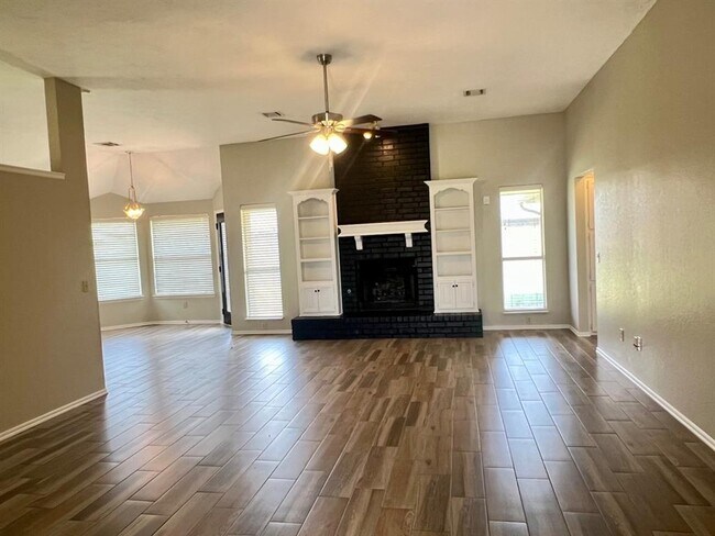 Foto del edificio - 9300 Buttonwood Ave