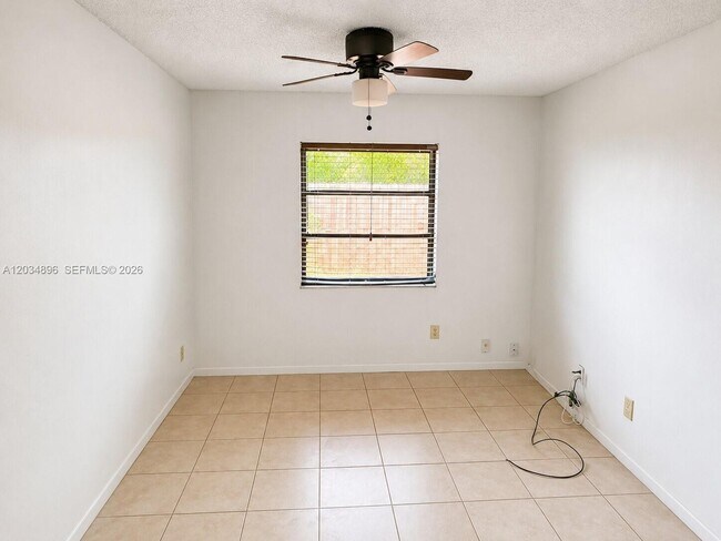 Foto del edificio - 3819 SW 69th Ave