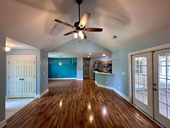 Foto del edificio - 23 Creekstone Ln