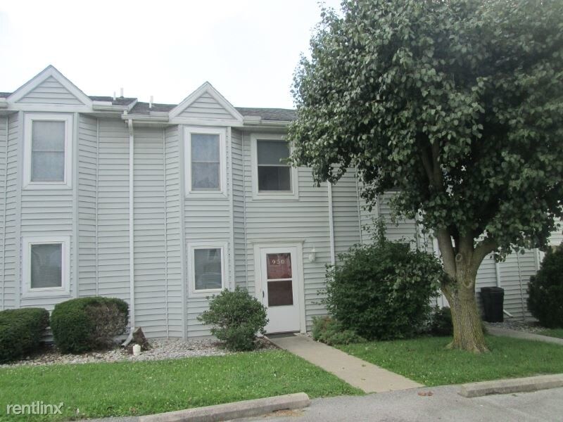 Primary Photo - 2 br, 1.5 bath Townhome - 945 Orchard Dr