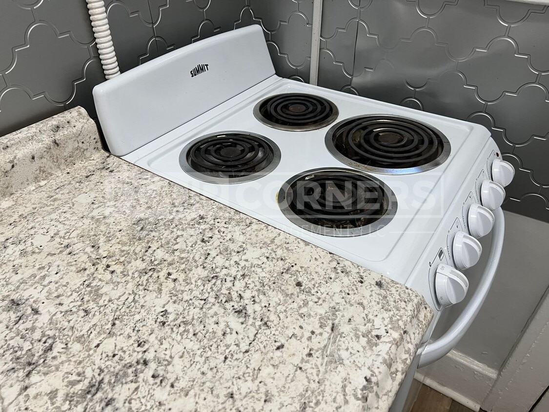 Foto del edificio - Beautiful Studio Apartment