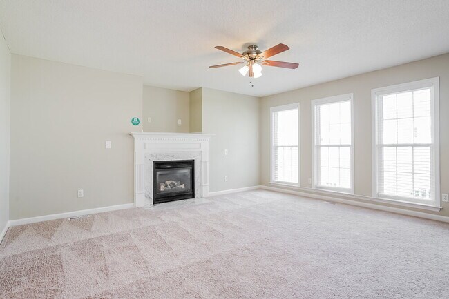 Foto del edificio - 3825 Cold Harbour Dr