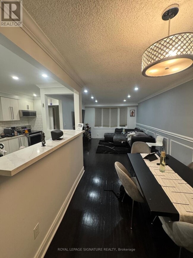 Photo du bâtiment - 1272 Cedar St