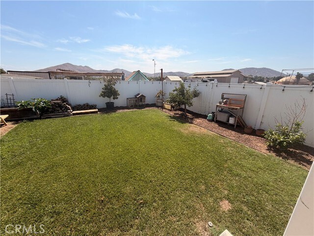 Foto del edificio - 4287 Corona Ave
