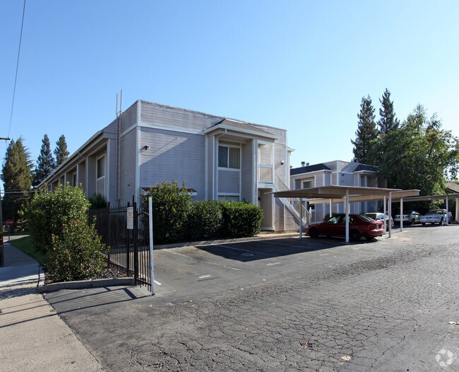 Foto del edificio - Amberwood Apartments