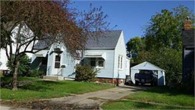 Building Photo - FOR RENT- Beautiful House in quiet area of...