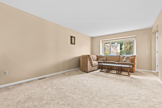 Foto del edificio - 6710 Westpointe Dr