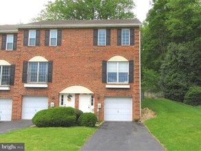 Building Photo - 4830 Misty Ct