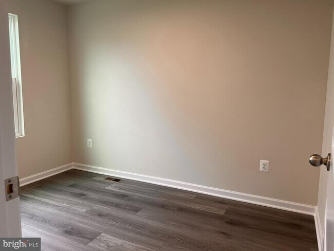 Foto del edificio - 801 Otero Ln