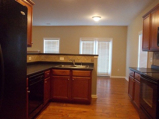Foto del edificio - 4 Plum Orchard Ct