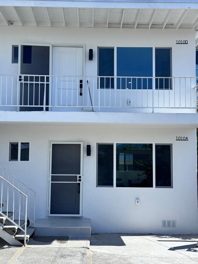 Building Photo - 1010 Orange Grove Ave