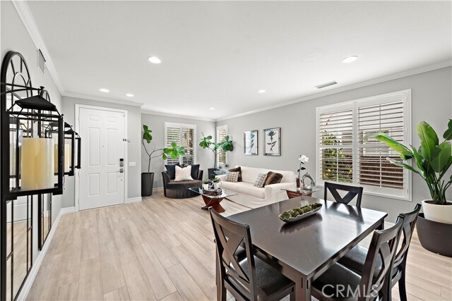 Building Photo - 7 Laurelhurst Dr