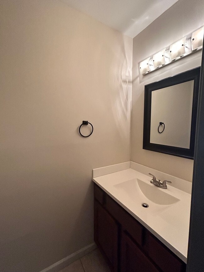 Cuarto de baño - 718 Spence Cir