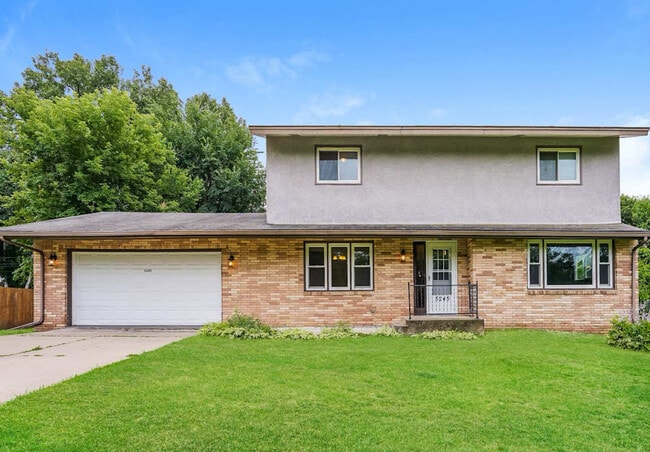 Building Photo - 2300 Zenith Ave N