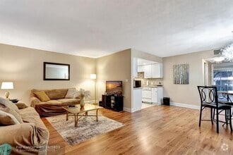 Building Photo - 2401 Antigua Cir