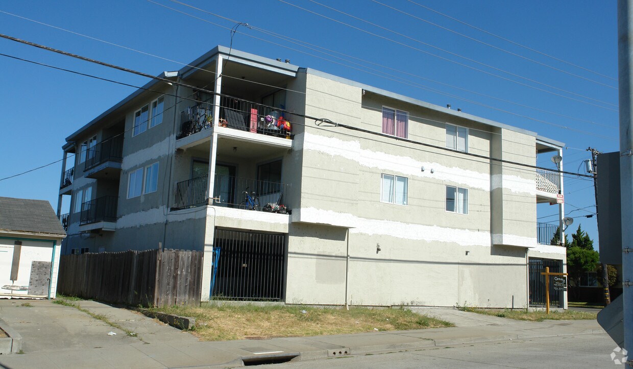 Foto del edificio - 3640 Chanslor Ave