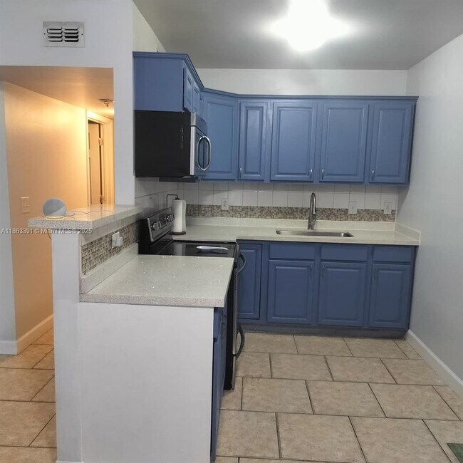 Foto del edificio - 4351 NE 18th Ave