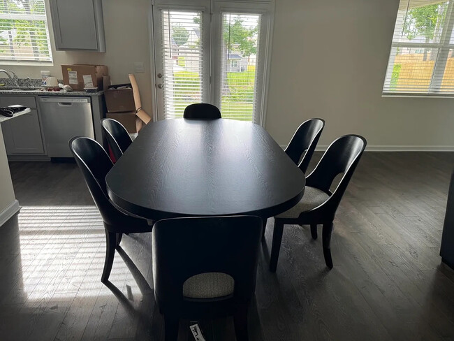 Foto del edificio - Room in House on Flat Rock Point